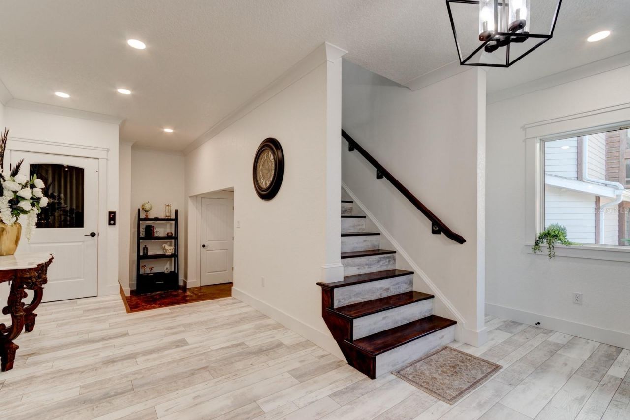 1480 Lakeview Drive, Deland, FL 32720 Photo