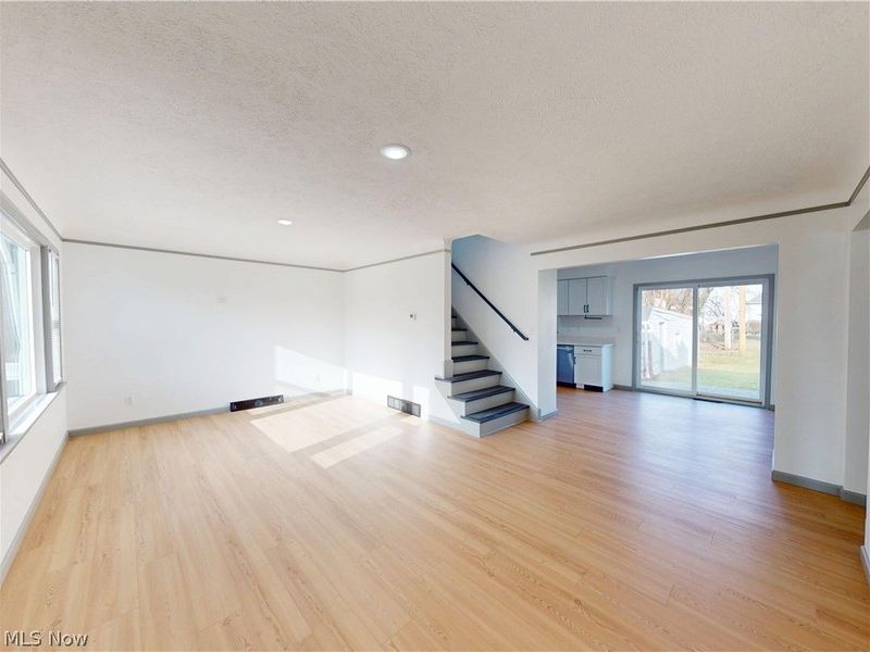 28507 Lakeshore Boulevard, Willowick, OH 44095 Photo 10