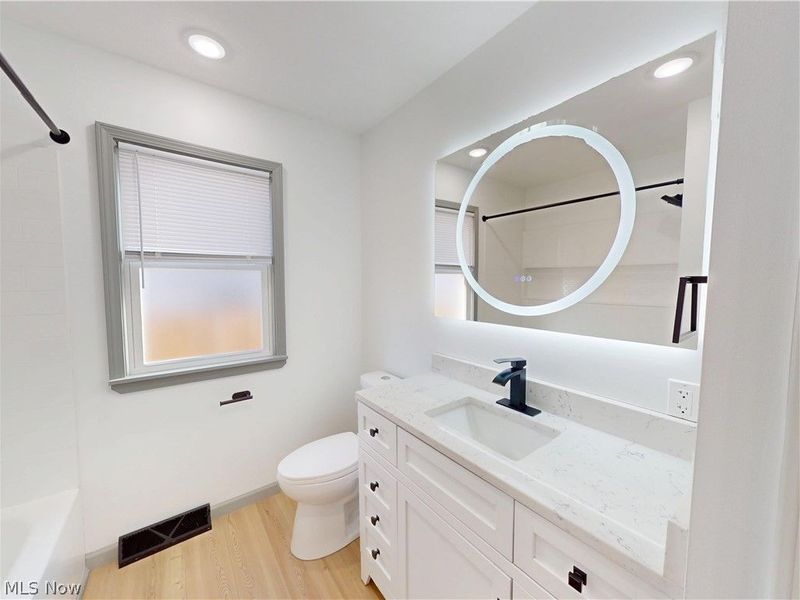 28507 Lakeshore Boulevard, Willowick, OH 44095 Photo 15