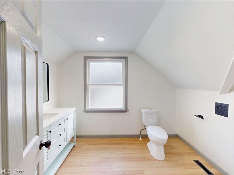 28507 Lakeshore Boulevard, Willowick, OH 44095 Photo 22