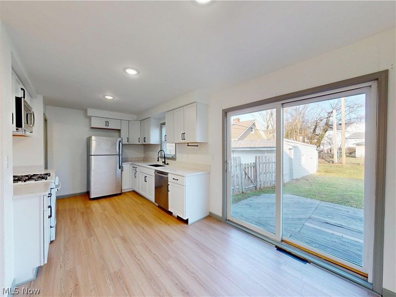 28507 Lakeshore Boulevard, Willowick, OH 44095 Photo 6