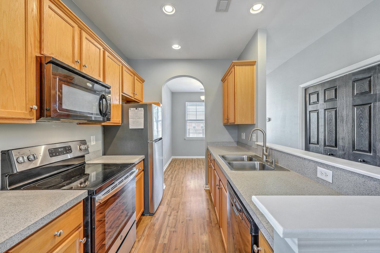 120 Worthington Drive Photo 10