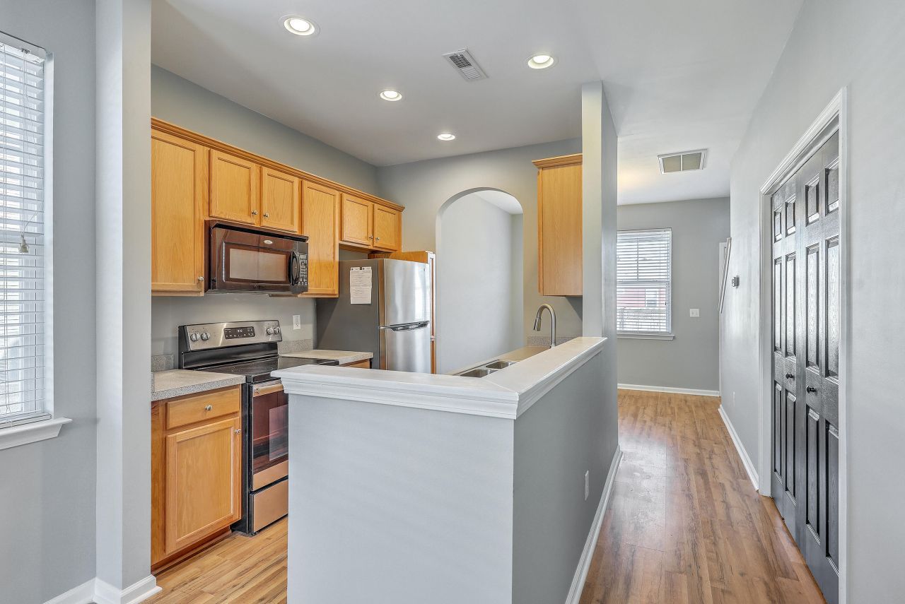 120 Worthington Drive Photo 9