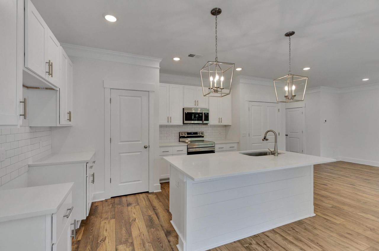 5306 Seewee Road Photo 8