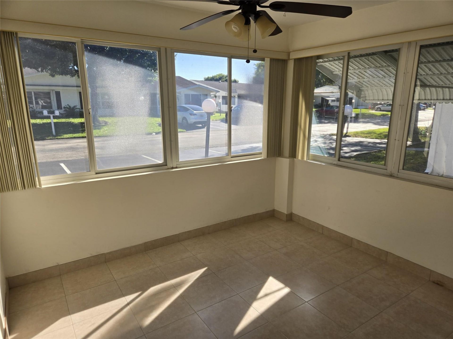 8547 NW 12th St, Fort Lauderdale, FL 33322 Photo