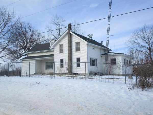 12616 Burton , Manitou Beach, MI 49253