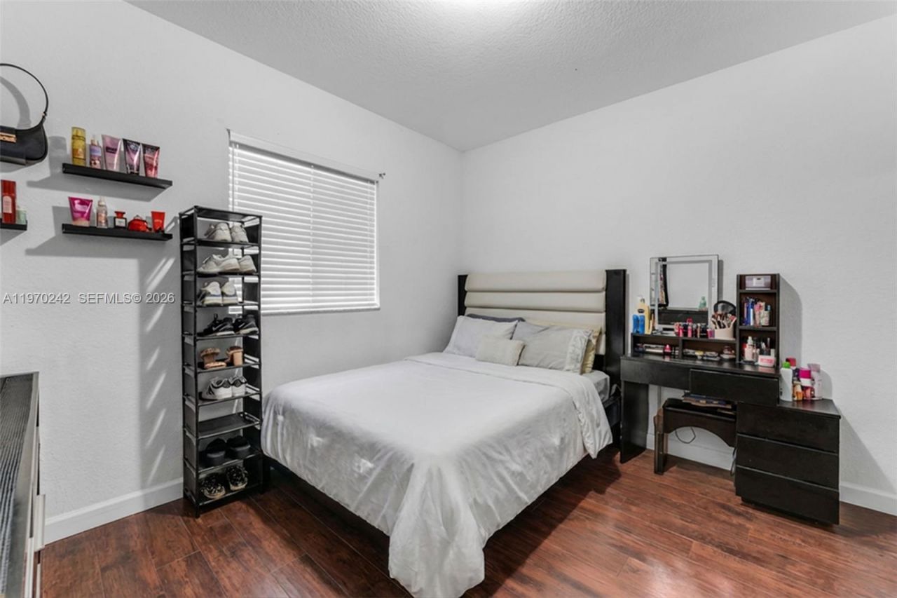 846 SW 148 Th Pl, Miami, FL 33194 Photo