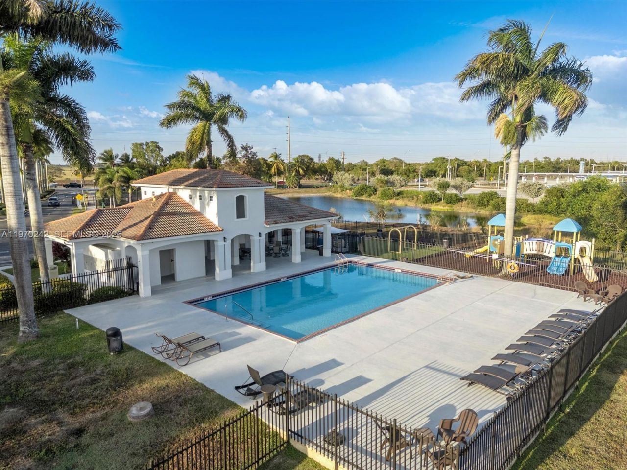 846 SW 148 Th Pl, Miami, FL 33194 Photo