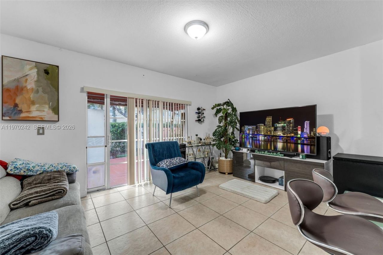 846 SW 148 Th Pl, Miami, FL 33194 Photo