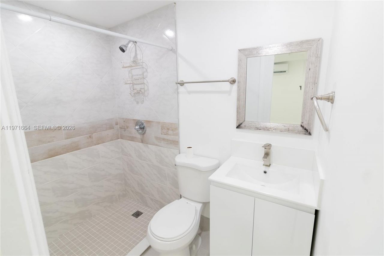 5803 Buchanan St , Hollywood, FL 33021 Photo