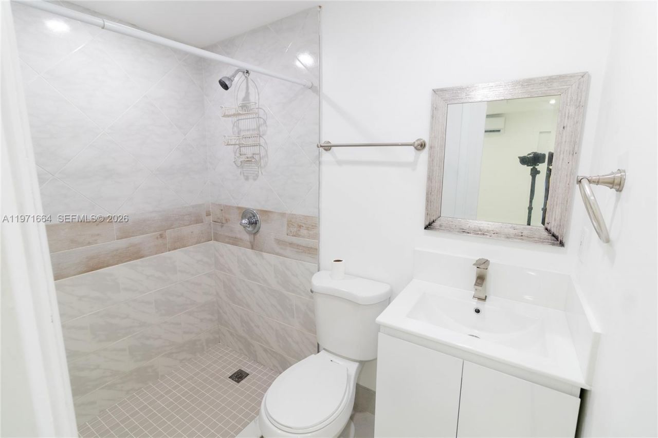 5803 Buchanan St , Hollywood, FL 33021 Photo