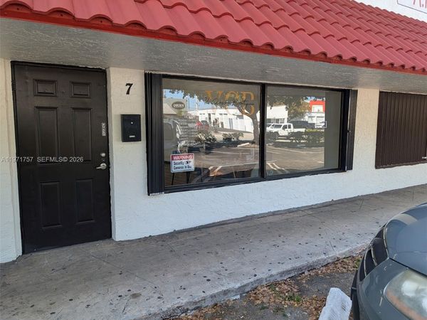 801 S Dixie Hwy W, Pompano Beach, FL 33060