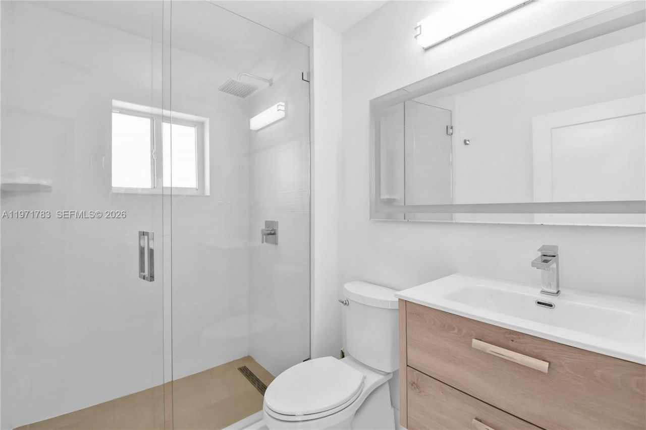 710 Lake Blvd, Weston, FL 33326 Photo