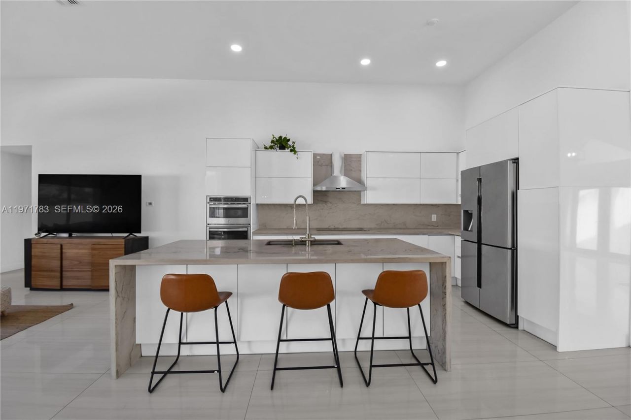 710 Lake Blvd, Weston, FL 33326 Photo