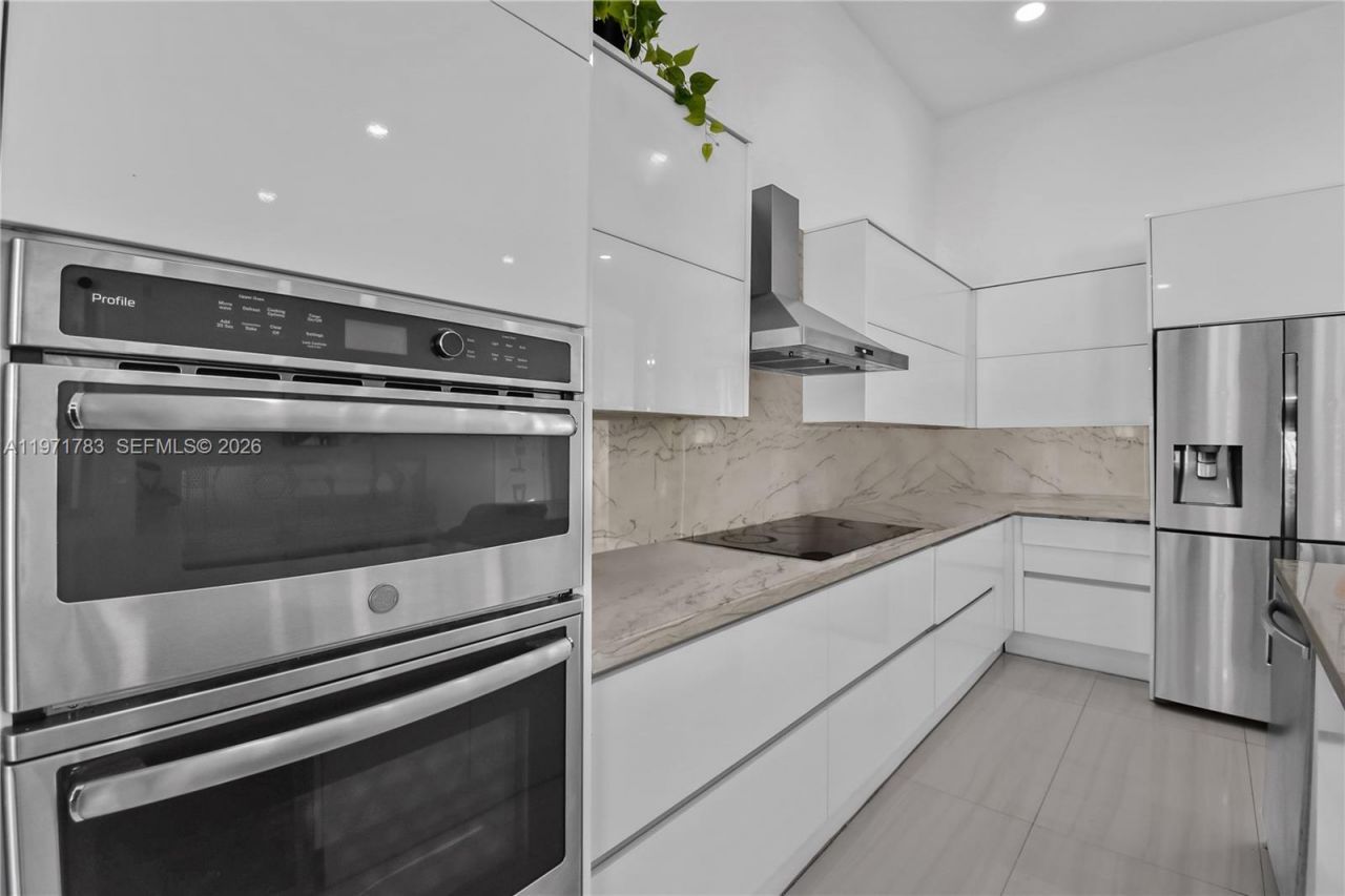 710 Lake Blvd, Weston, FL 33326 Photo