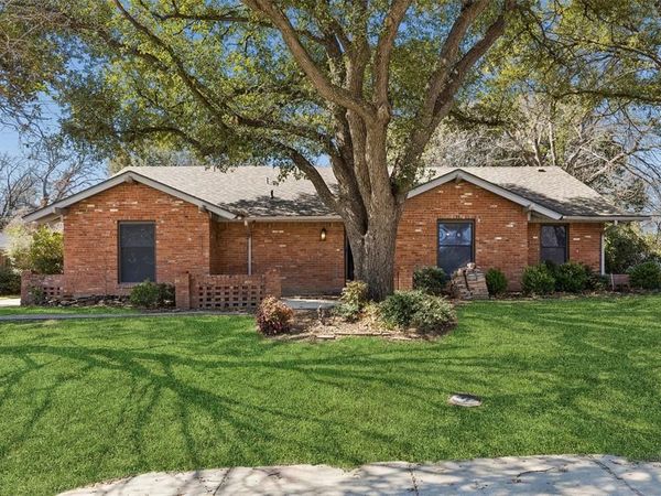 1017 Denmark Street, Grand Prairie, TX 75050