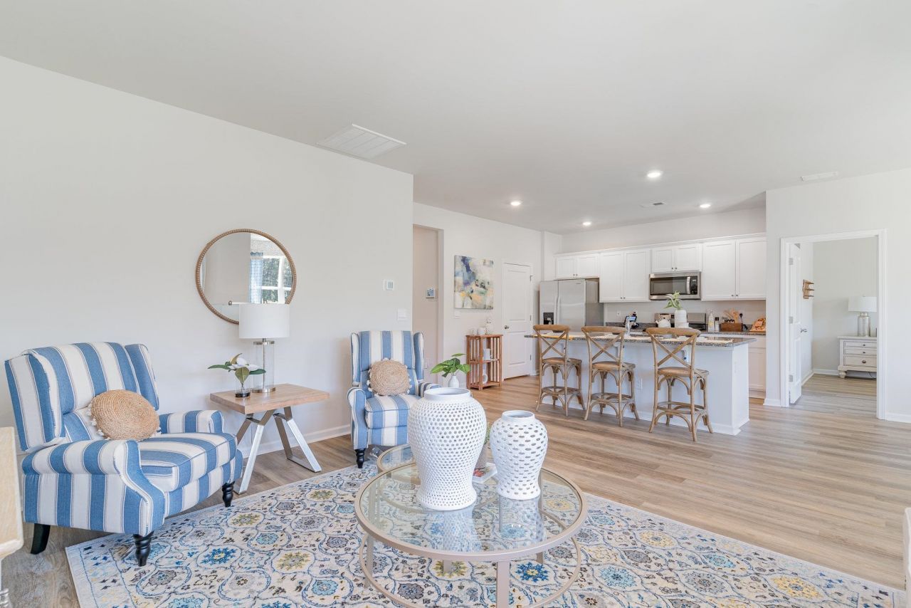 2729 Riverboat Way Photo 12