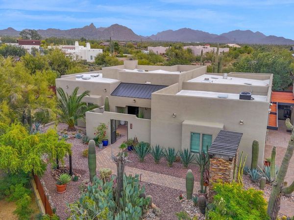 7817 E Dynamite Boulevard, Scottsdale, AZ 85266