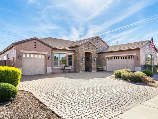 21565 S 223RD Place, Queen Creek, AZ 85142
