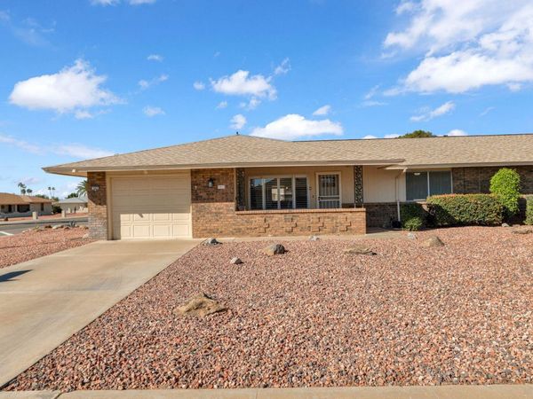9822 W LONG HILLS Drive, Sun City, AZ 85351