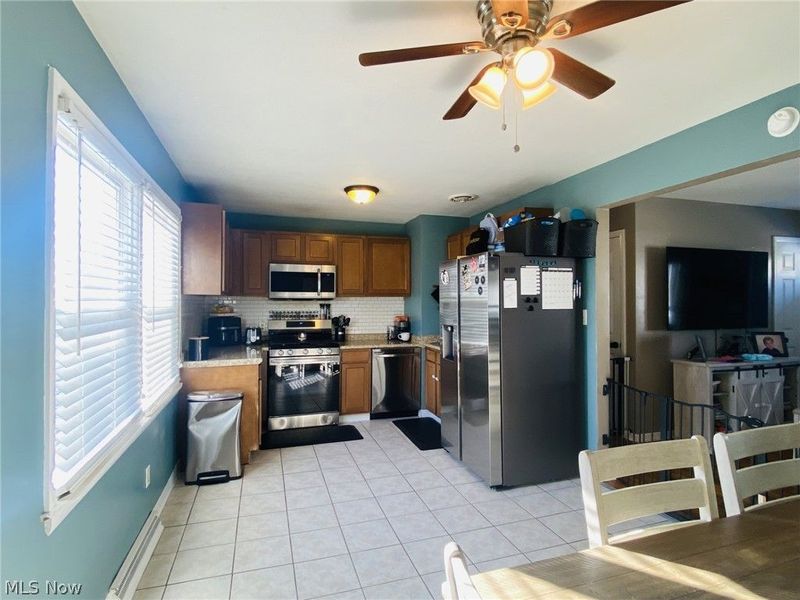 1737 Halbert Drive, Youngstown, OH 44514 Photo 7