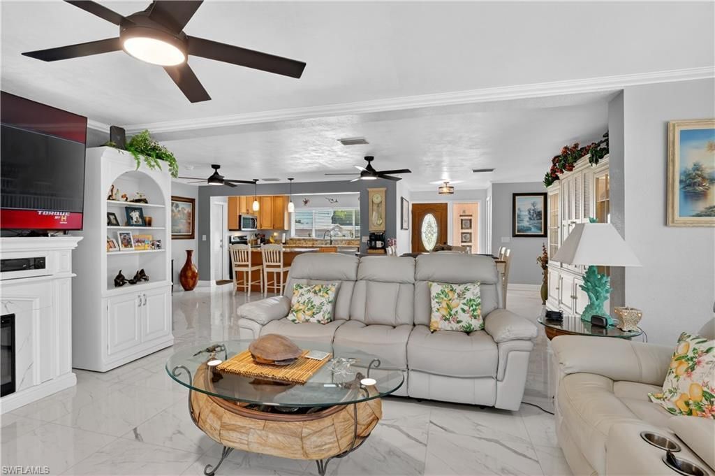 1324 Thompson St, North Fort Myers, FL 33903 Photo