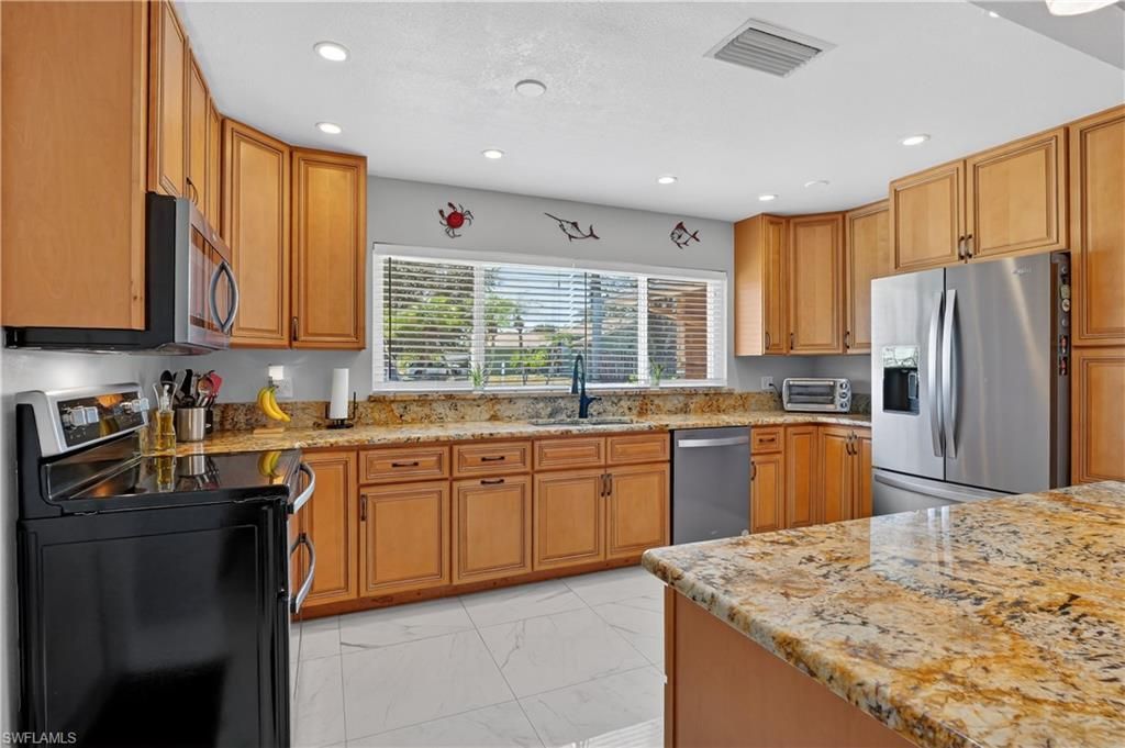 1324 Thompson St, North Fort Myers, FL 33903 Photo