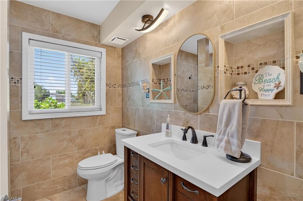 1324 Thompson St, North Fort Myers, FL 33903 Photo