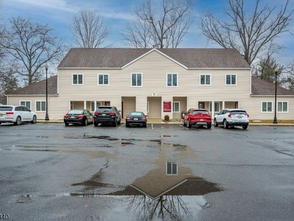 11 Clyde Rd, Franklin, NJ 08873