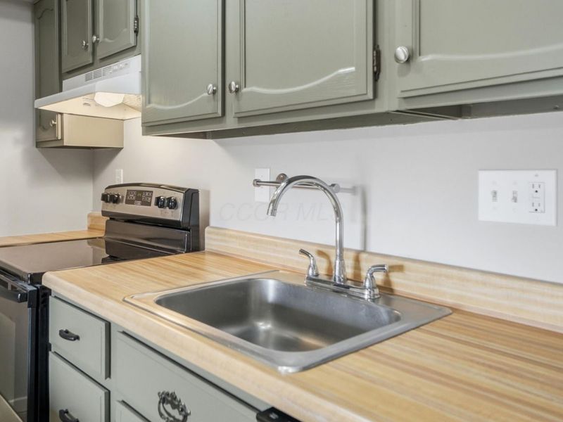 736 Worthington Forest Place, Columbus, OH 43229 Photo 13