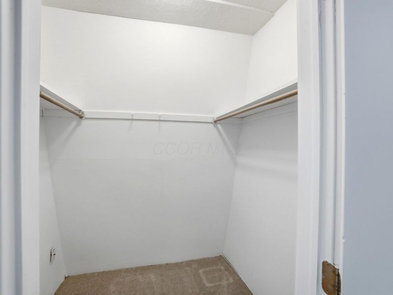 736 Worthington Forest Place, Columbus, OH 43229 Photo 20