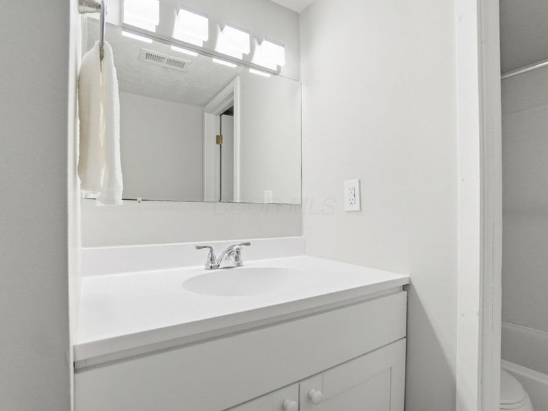 736 Worthington Forest Place, Columbus, OH 43229 Photo 21