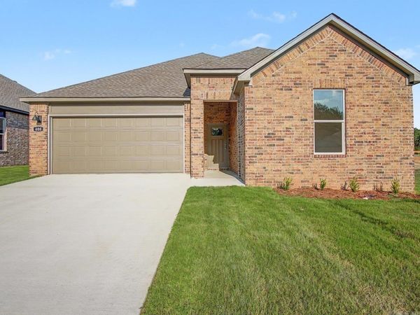 400 Lainey Lane, Maumelle, AR 72113