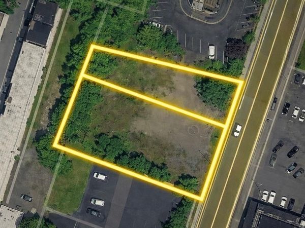 Pleasant Street, Monticello, NY 12701