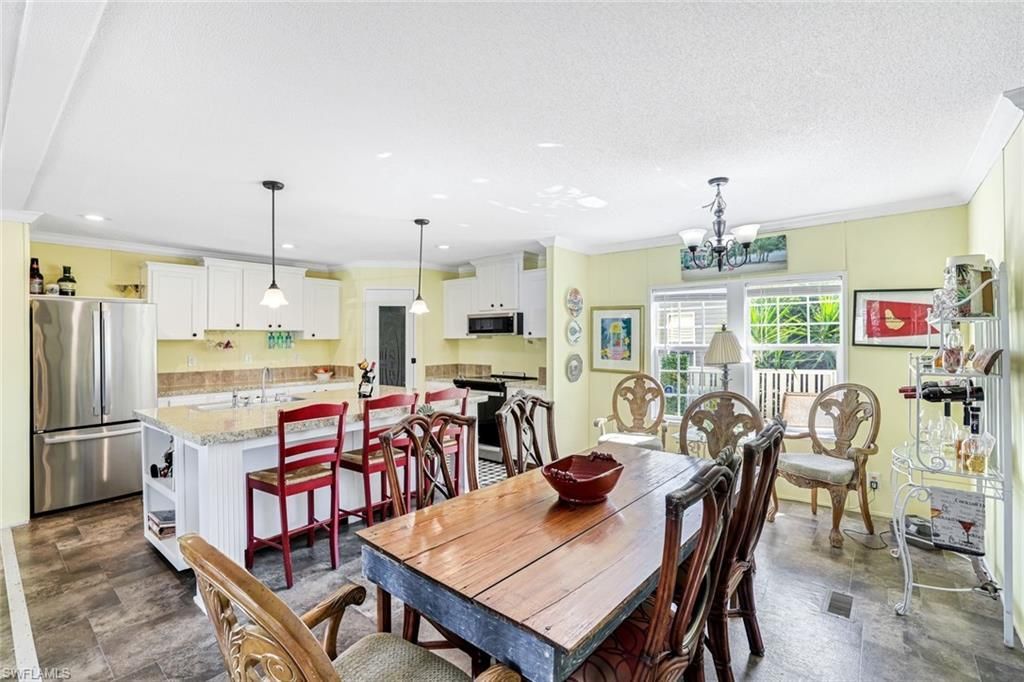 610 Sunset Dr, Goodland, FL 34140 Photo