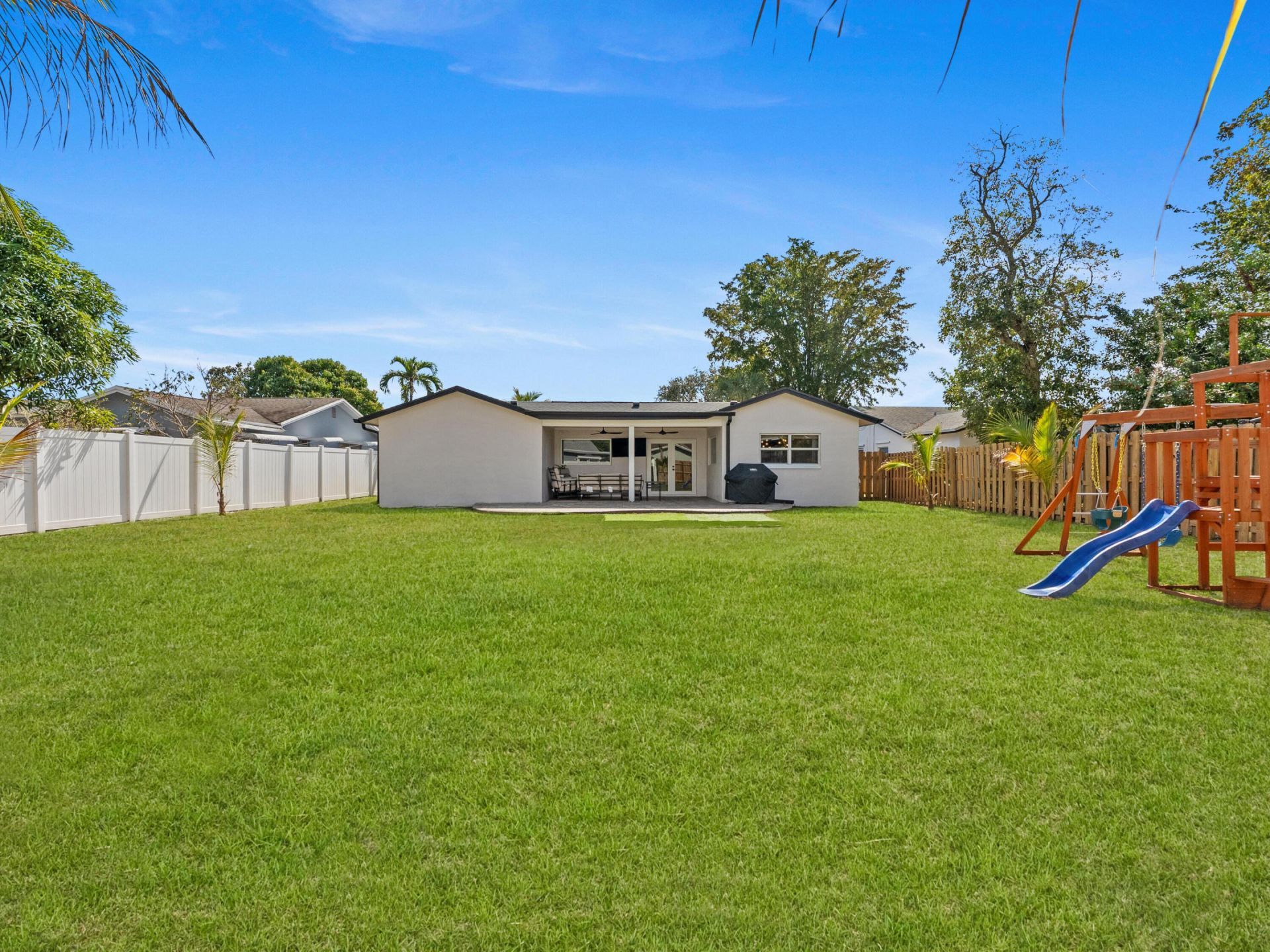 9329 SW 2nd Street, Boca Raton, FL 33428 Photo