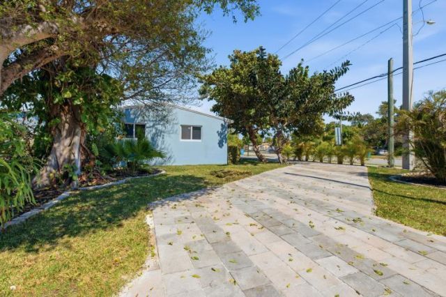 1115 S Seacrest Boulevard, Boynton Beach, FL 33435 Photo