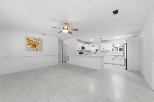 1115 S Seacrest Boulevard, Boynton Beach, FL 33435 Photo