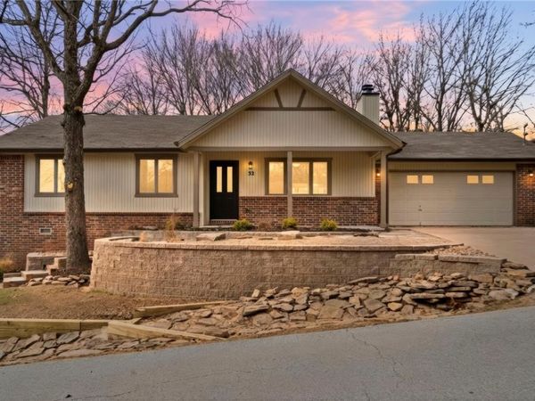 32 Quantock Hills Drive, Bella Vista, AR 72715