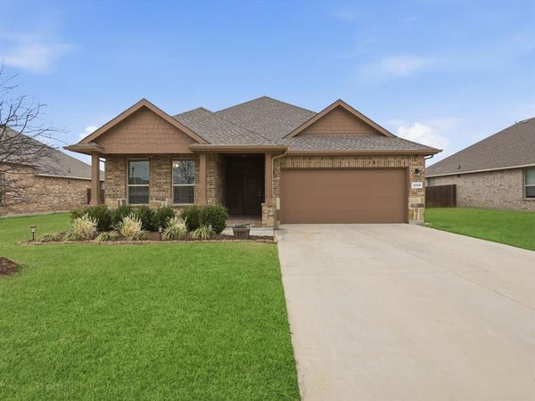 3425 Eloise Lane, Krum, TX 76249