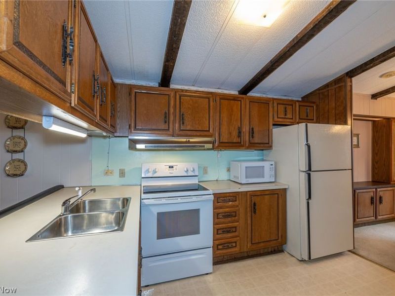 15 Kimberly Lane, Olmsted Township, OH 44138 Photo 13