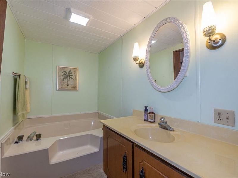 15 Kimberly Lane, Olmsted Township, OH 44138 Photo 28