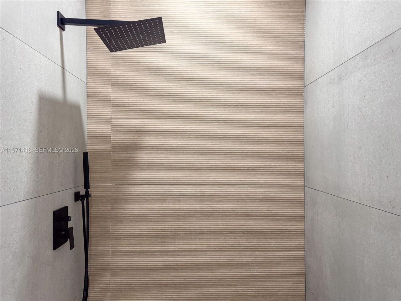 2255 NW 60th St, Miami, FL 33142 Photo