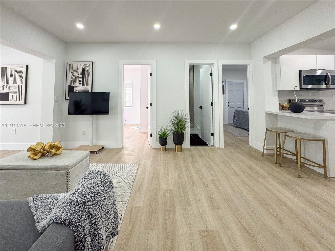 2255 NW 60th St, Miami, FL 33142 Photo