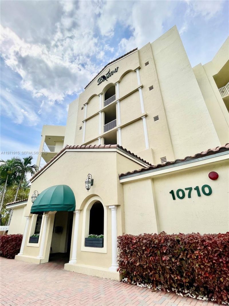 10710 NW 66th St, Unit 212, Doral, FL 33178 Photo