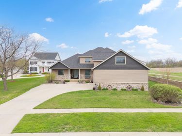 807 Timothy Drive SE, Stewartville, MN 55976