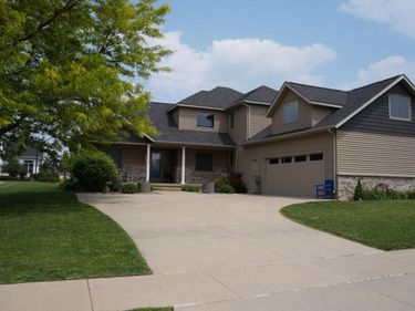 807 Timothy Drive SE, Stewartville, MN 55976