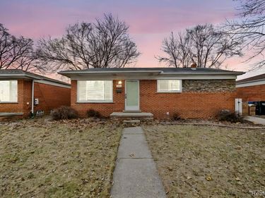 28419 Park Court, Madison Heights, MI 48071