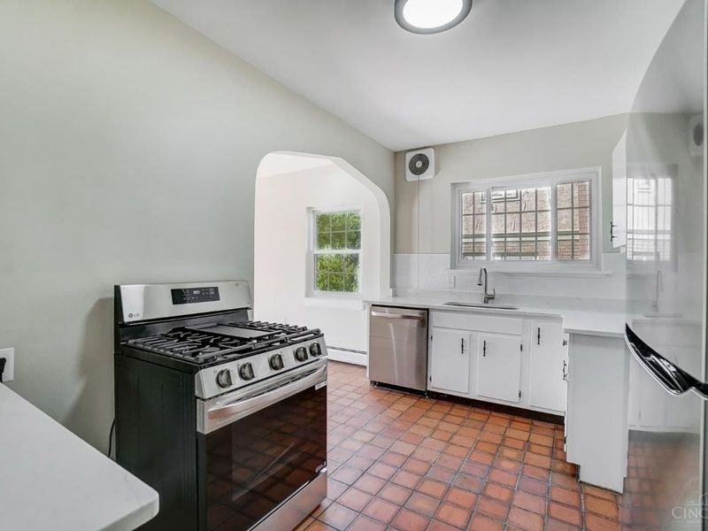 1346 Herlin Place, Cincinnati, OH 45208 Photo 10