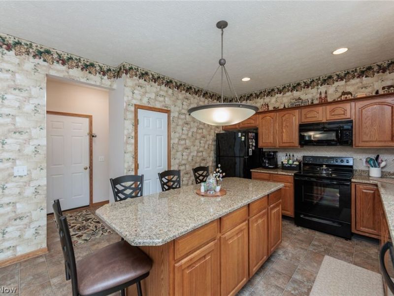 76 Forest Mill Lane, Green, OH 44319 Photo 17